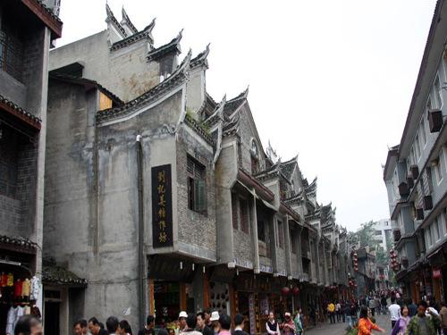形成多板块产业链 重庆轨道交通实现年产值近百亿元